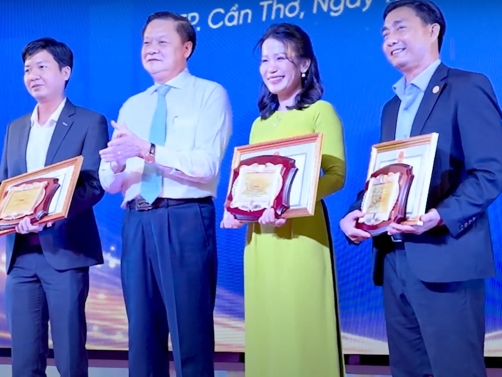 Nổi bật trong chương trình